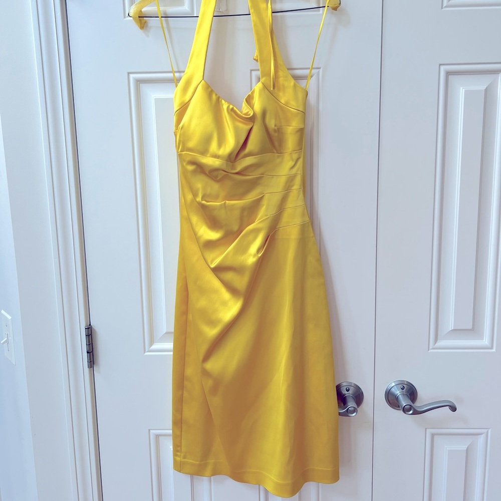 Beautiful yellow silk halter dress. Size 8